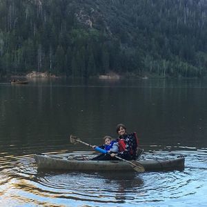 Meet your Posher, Amandalee